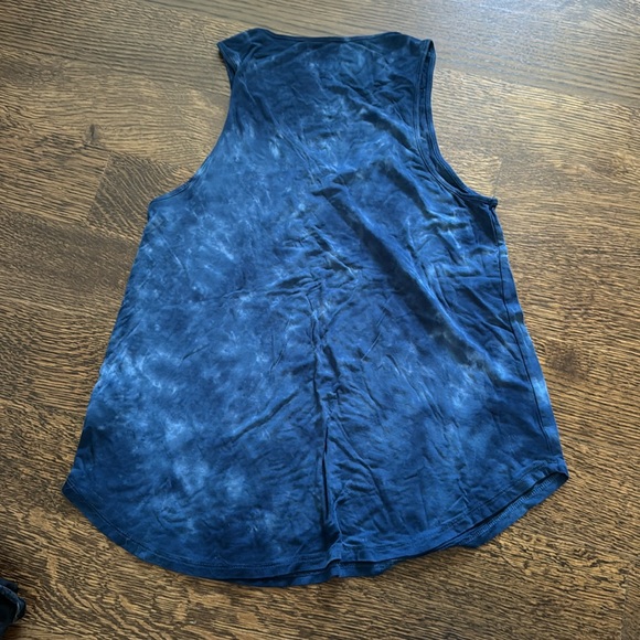 American Eagle Blue Tie Dye Tank - Picture 2 of 2